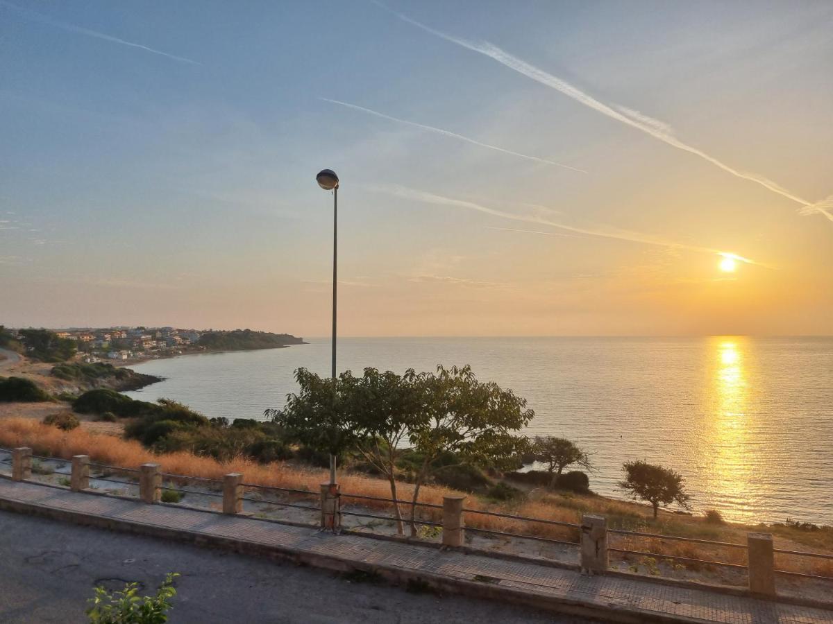 Casa Vacanza Sul Mare Capo Rizzuto Ngoại thất bức ảnh